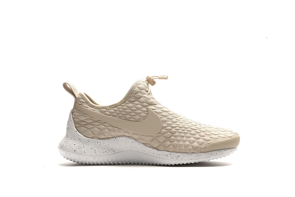 Nike aptare clearance women's